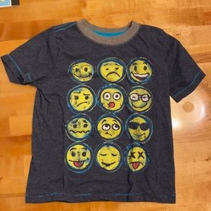 Emoji t shirt size 5